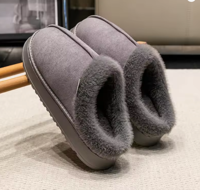 Flauschige Plüsch Hausschuhe